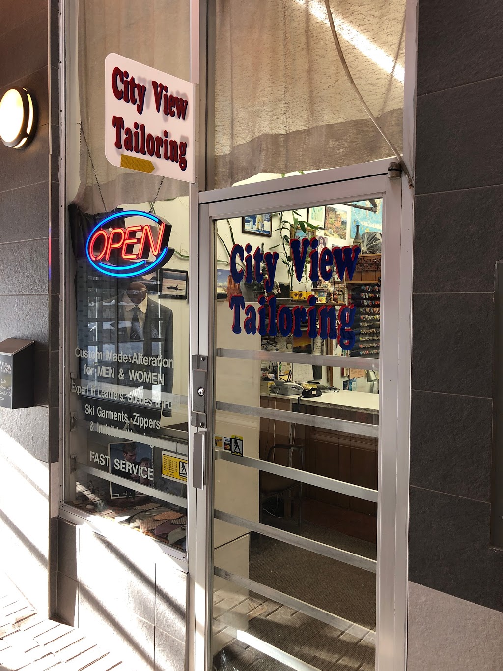 City View Tailoring | 1516 Merivale Rd, Nepean, ON K2G 3J6, Canada | Phone: (613) 225-1241