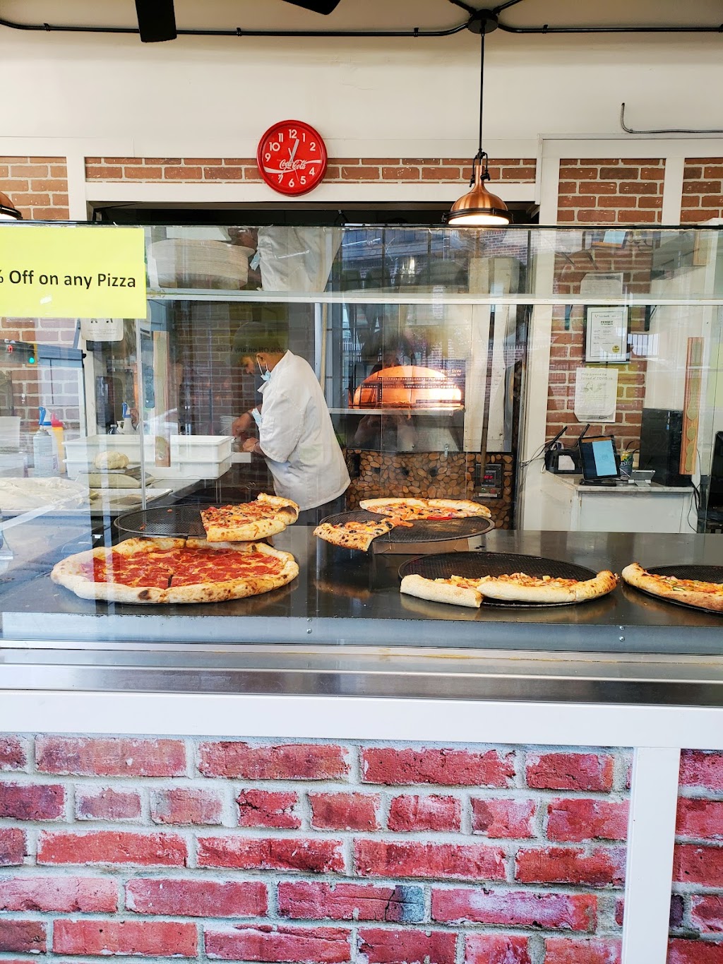 Woodstone Pizza | 9259 Young Rd #104, Chilliwack, BC V2P 4R1, Canada | Phone: (604) 392-2888