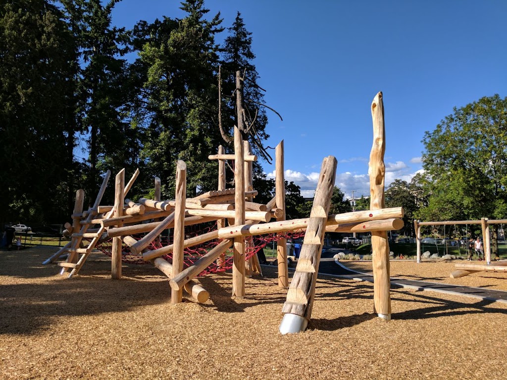 Sapperton Park | 351 E Columbia St, New Westminster, BC V3L 3W8, Canada | Phone: (604) 521-3711