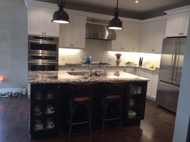 Mannington Custom Homes | 2495 Henderson Hwy, East Saint Paul, MB R2E 0C2, Canada | Phone: (204) 661-2166