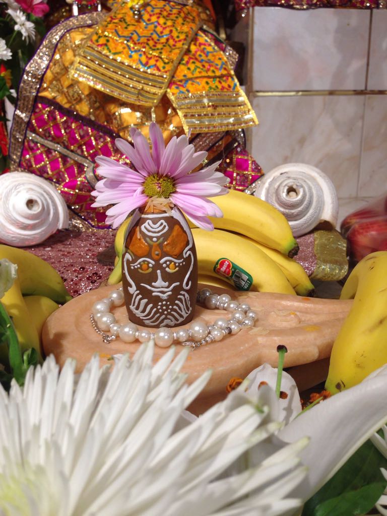 Gauri Shankar Mandir Brampton | 1061 Queen St W, Brampton, ON L6Y 0B7, Canada | Phone: (416) 319-6282