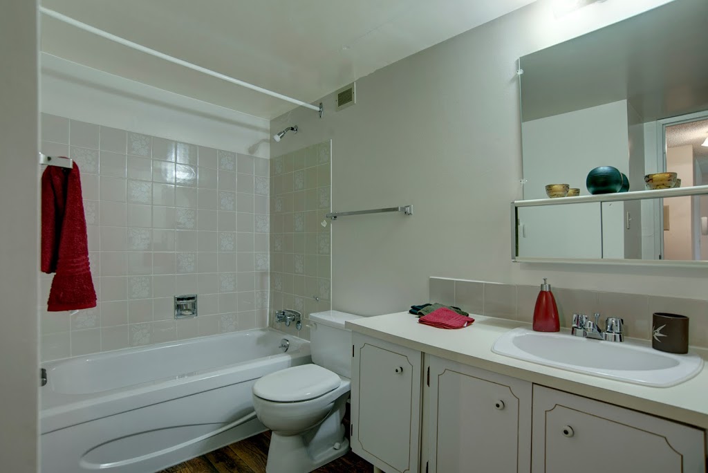 Edgemont Heights Apartment Homes | 423 Pendygrasse Rd, Saskatoon, SK S7M 4Z2, Canada | Phone: (306) 978-0004