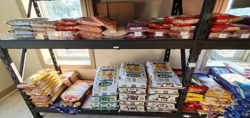 Gagan’s Asian Supermarket | 585 St Clair St, Chatham, ON N7L 3L3, Canada | Phone: (226) 494-0117