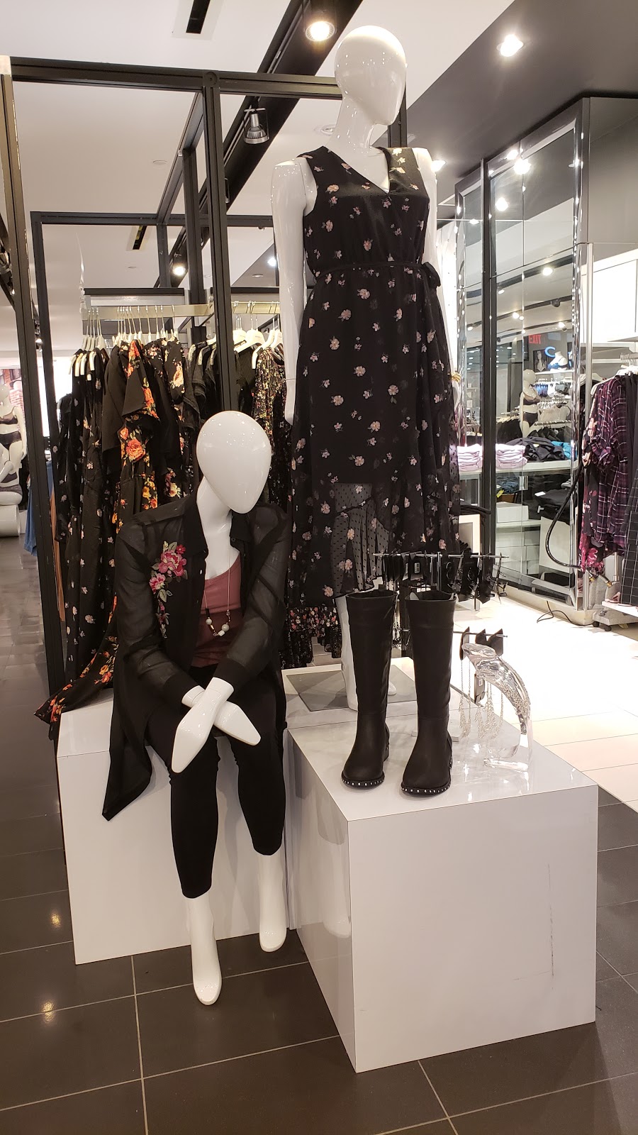 Addition Elle | 999 Upper Wentworth St, Hamilton, ON L9A 4X5, Canada | Phone: (905) 318-0912