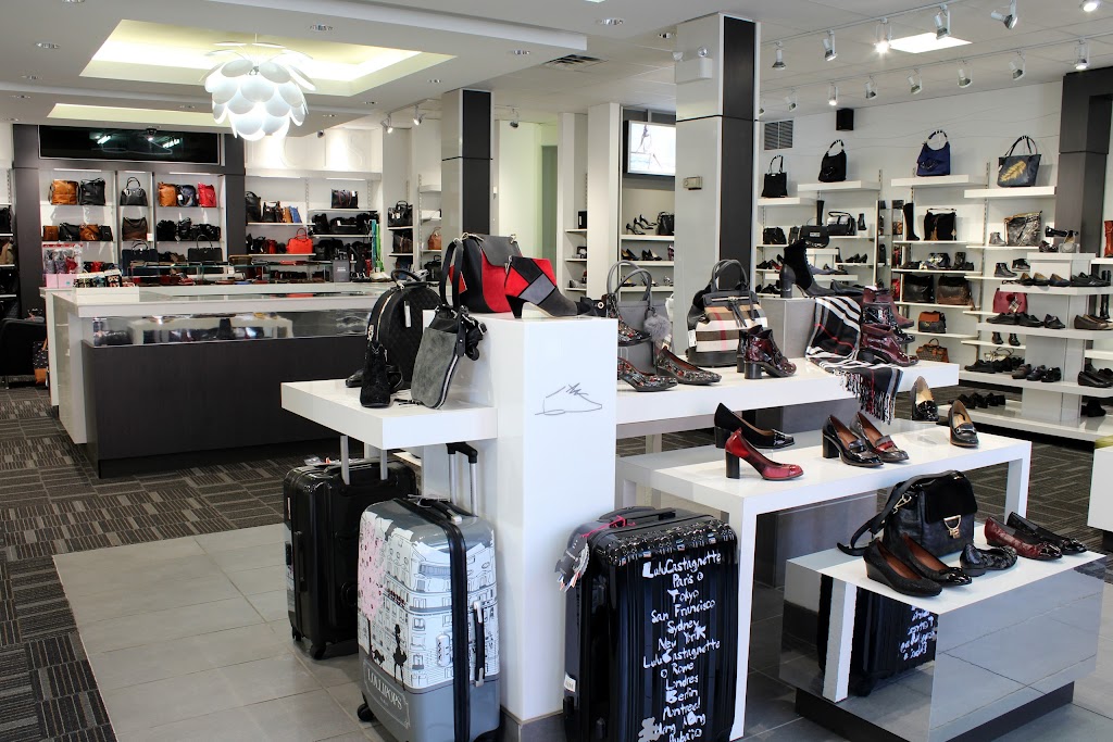 Chaussures Langlois C & Fils Inc | 20 Rue Principale, Granby, QC J2G 2T4, Canada | Phone: (450) 372-7579