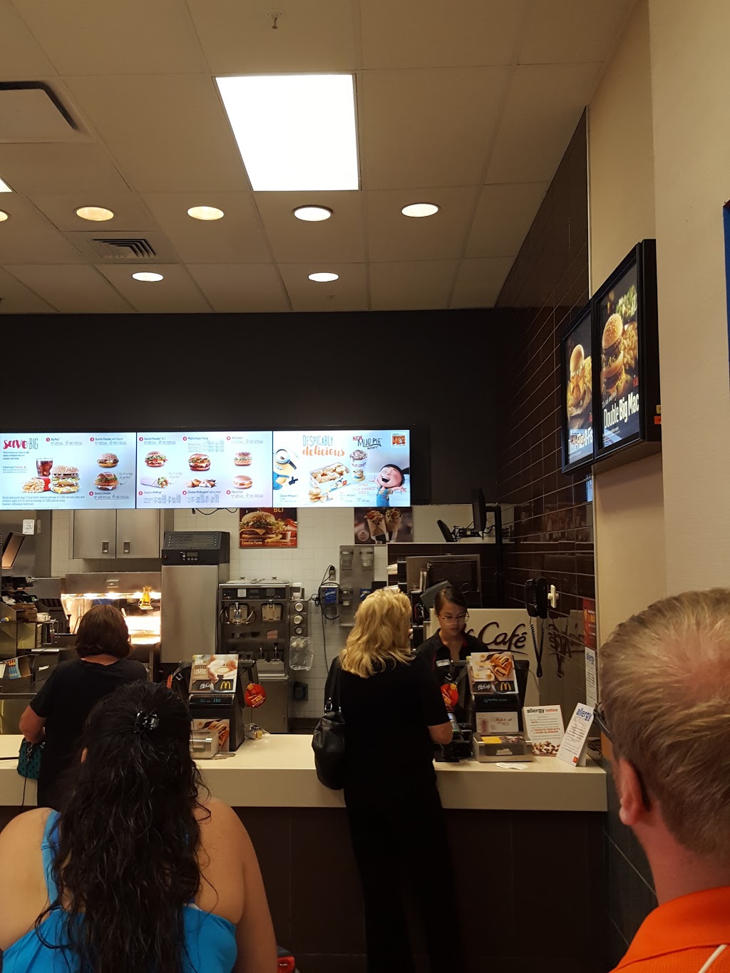 McDonalds | 1110 57 Ave NE, Calgary, AB T2E 9B7, Canada | Phone: (403) 274-1583