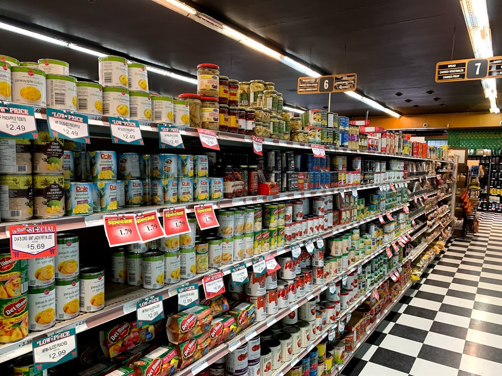 Queensdale Market | 3030 Lonsdale Ave, North Vancouver, BC V7N 3J5, Canada | Phone: (604) 987-6644