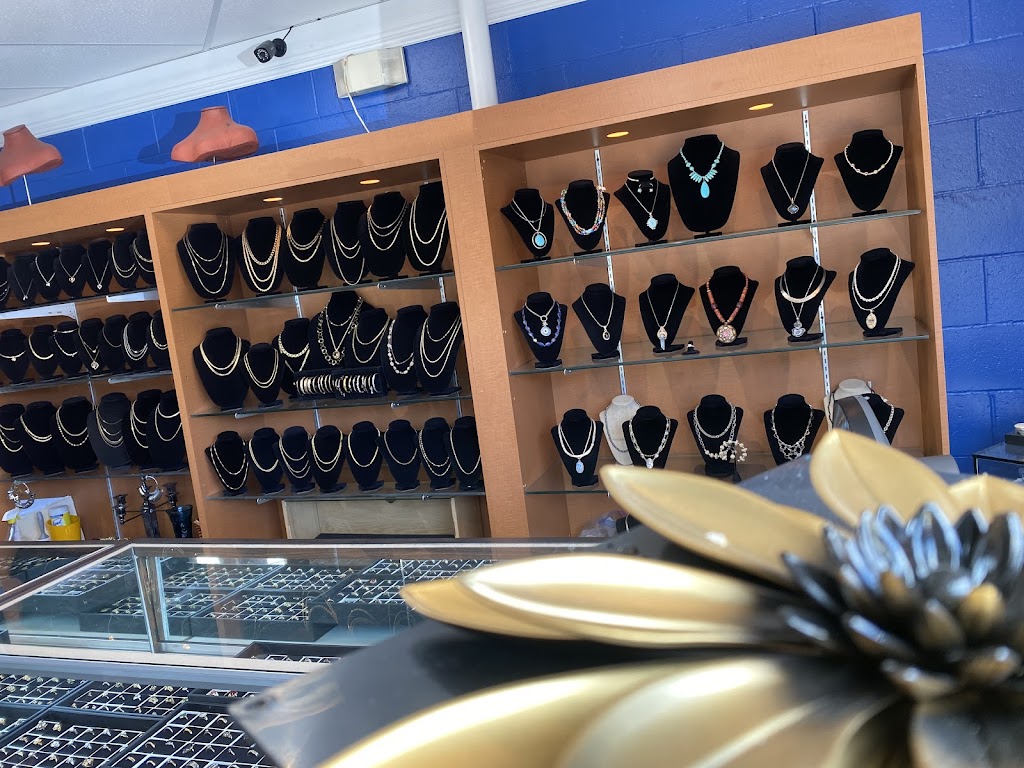 Westshore Jewelry | 730 Goldstream Ave, Victoria, BC V9B 0H9, Canada | Phone: (778) 406-0606