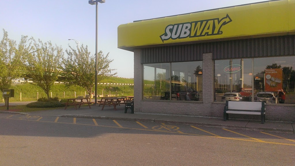 Restaurant SUBWAY | 1111 Boulevard Gilles Villeneuve, Berthierville, QC J0K 1A0, Canada | Phone: (450) 836-4111