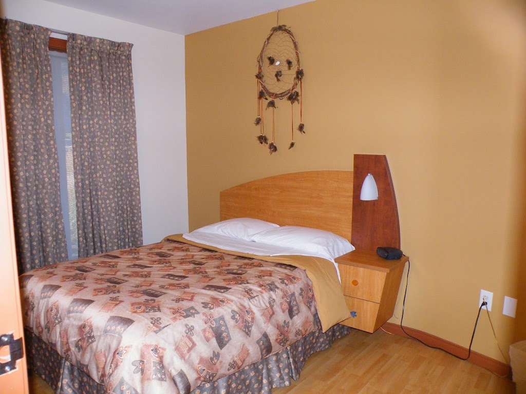 Condo-Hôtels Natakam | 13 Rue Tashi, Les Escoumins, QC G0T 1K0, Canada | Phone: (418) 233-2266