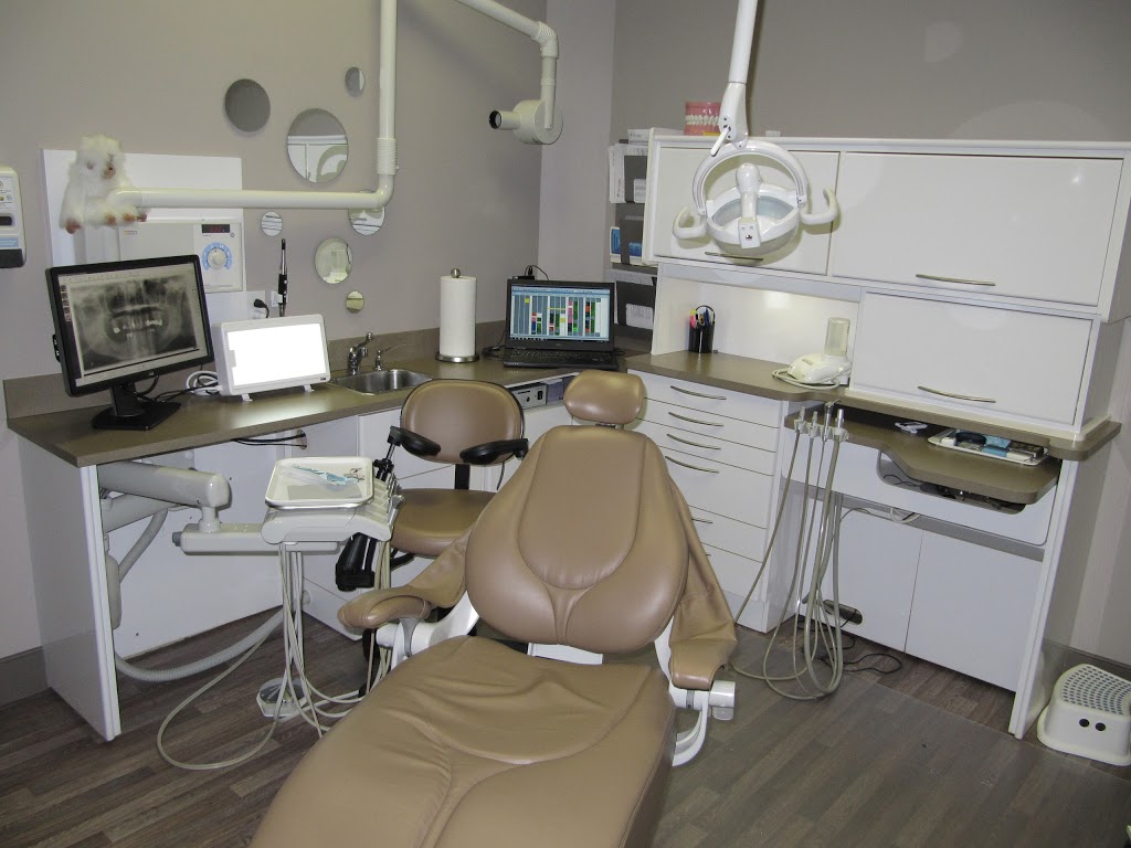 Centre de Soins Dentaires Duvernay | 2495 Boul Saint-Martin Est bureau 16, Laval, QC H7E 4X6, Canada | Phone: (450) 967-4000