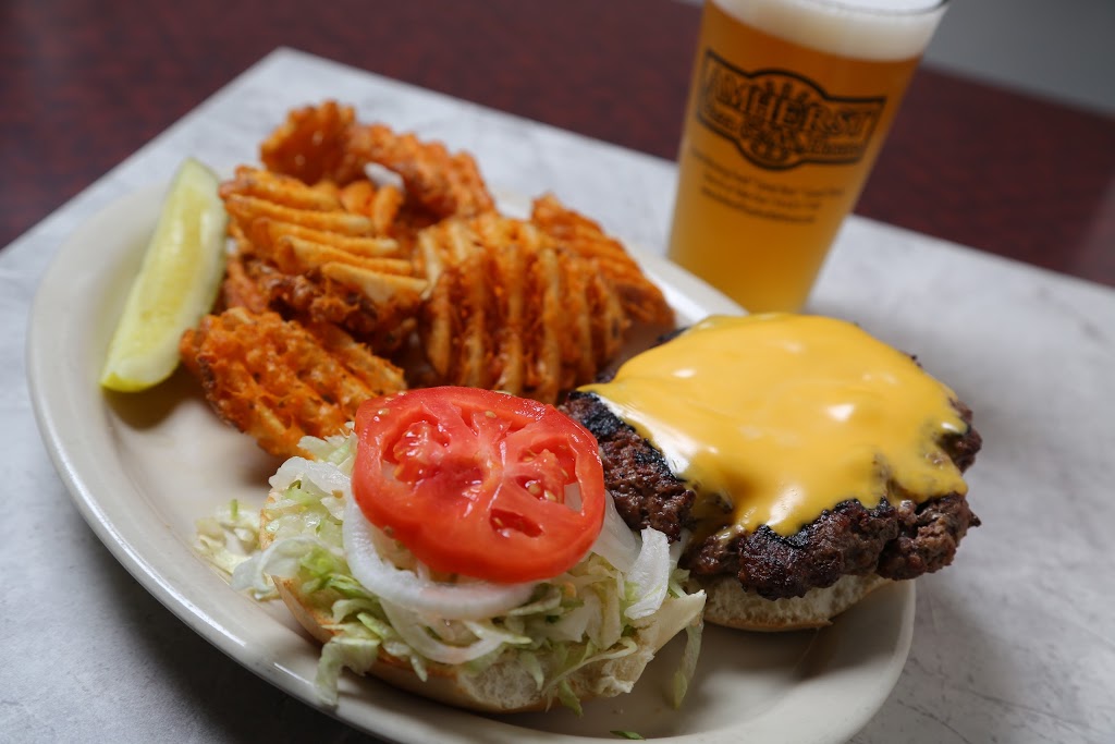 Amherst Pizza & Ale House | 55 Crosspoint Pkwy, Getzville, NY 14068, USA | Phone: (716) 625-7100