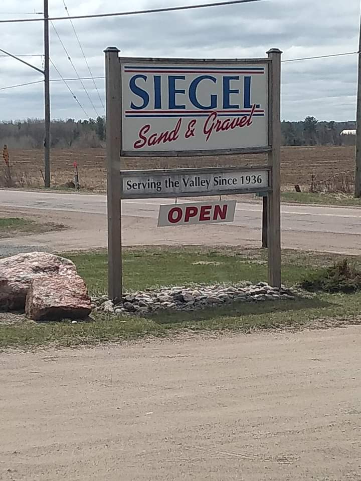 Siegel W W Sand & Gravel | 212 Tv Tower Rd, Pembroke, ON K8A 6W6, Canada | Phone: (613) 732-8867