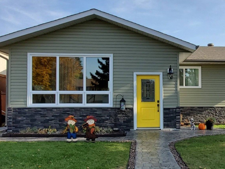 Edmonton Sunrooms And Renovations | 16845 129 Ave NW Unit 2, Edmonton, AB T5V 1L2, Canada | Phone: (780) 489-0181