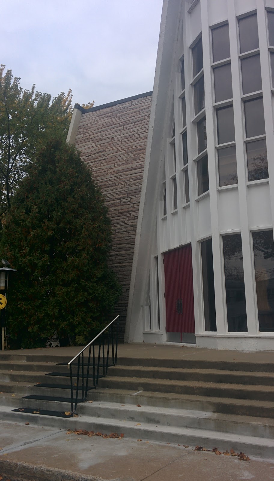 Eglise St-Telesphore | 8811 Rue Centrale, LaSalle, QC H8P 1P1, Canada | Phone: (514) 366-4640