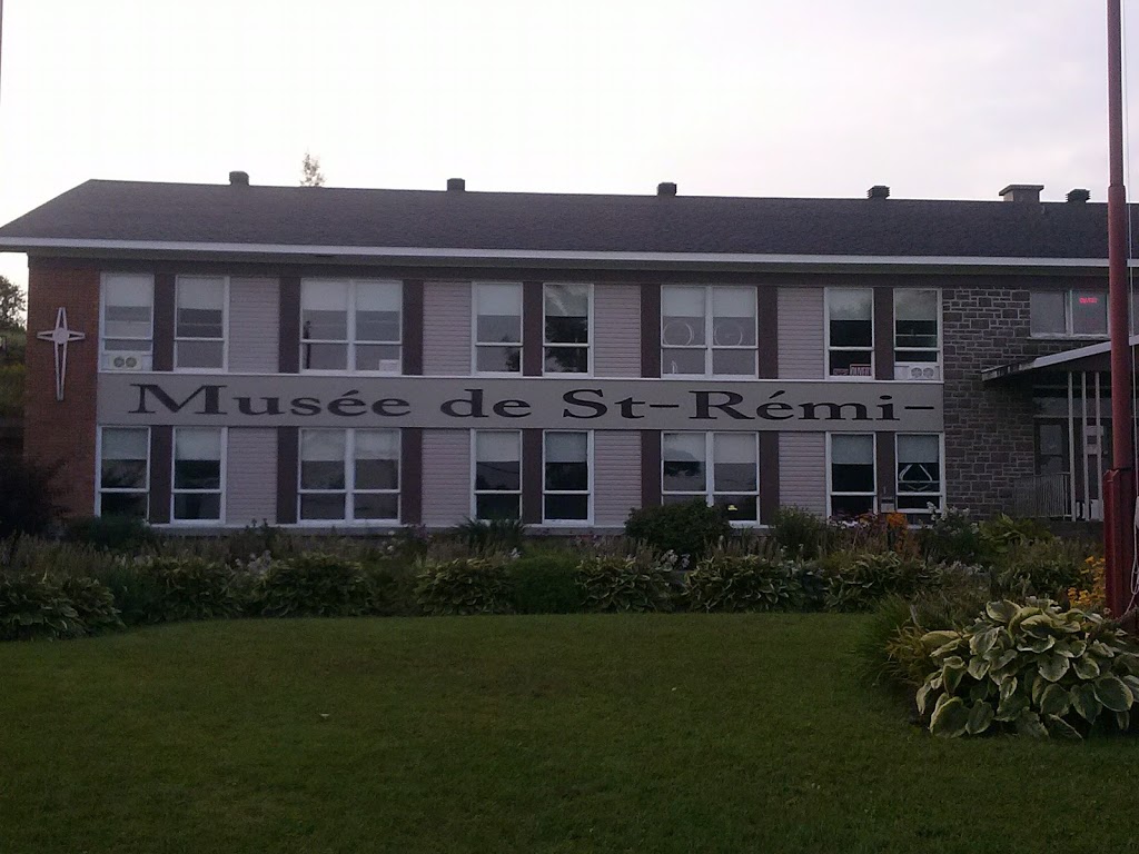 Musée doutils anciens de St-Rémi | 143 Rue Principale, Saint-Rémi-de-Tingwick, QC J0A 1K0, Canada | Phone: (819) 749-1072