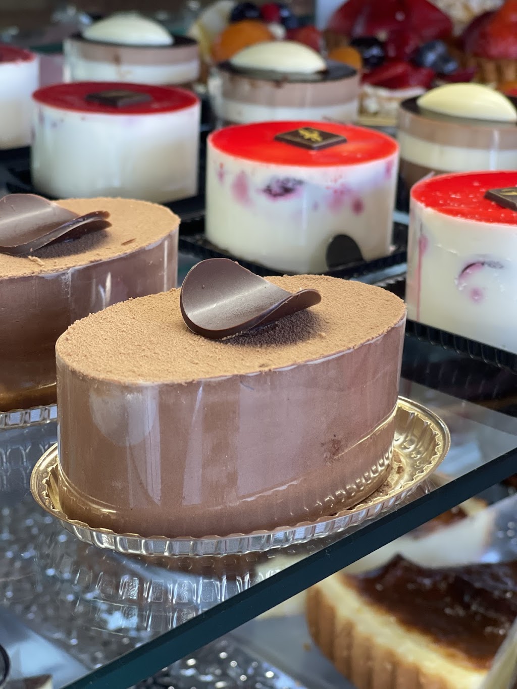 Boulangerie Pâtisserie La Cerise Sur Le Gateau | 579b Bd Lacombe, Repentigny, QC J5Z 4R7, Canada | Phone: (514) 651-0196