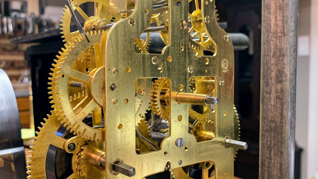 Harrisson Clock Repairs | By Appointment Only Please, 6307 Burdette Dr, Niagara Falls, ON L2E 5H1, Canada | Phone: (905) 935-1962