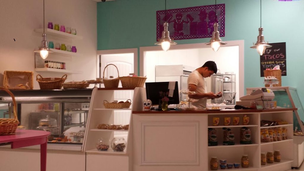 Victorias Mexican Bakery | 8056 King George Blvd, Surrey, BC V3W 5B5, Canada | Phone: (778) 578-7830