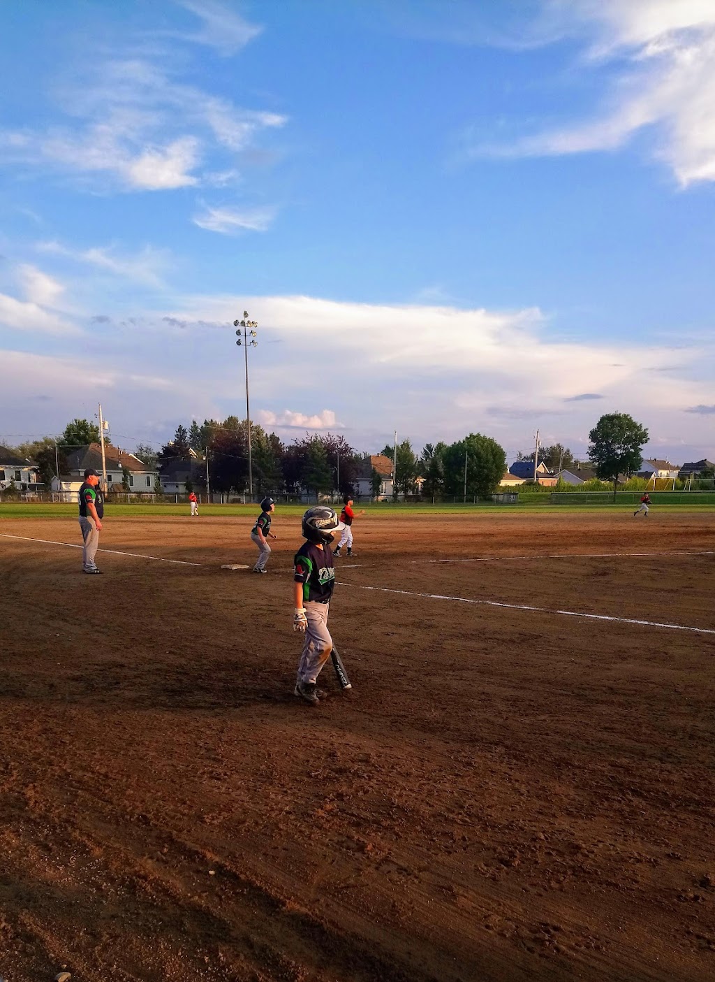 St-Nicolas Community Centre | 550 Rue de la Sorbonne, Saint-Nicolas, QC G7A 1Y1, Canada | Phone: (418) 831-6536