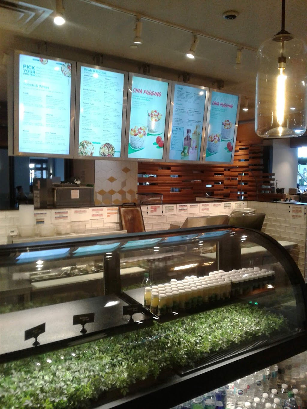 Freshii | 5875 Falls Ave, Niagara Falls, ON L2G 3K7, Canada | Phone: (905) 374-4445