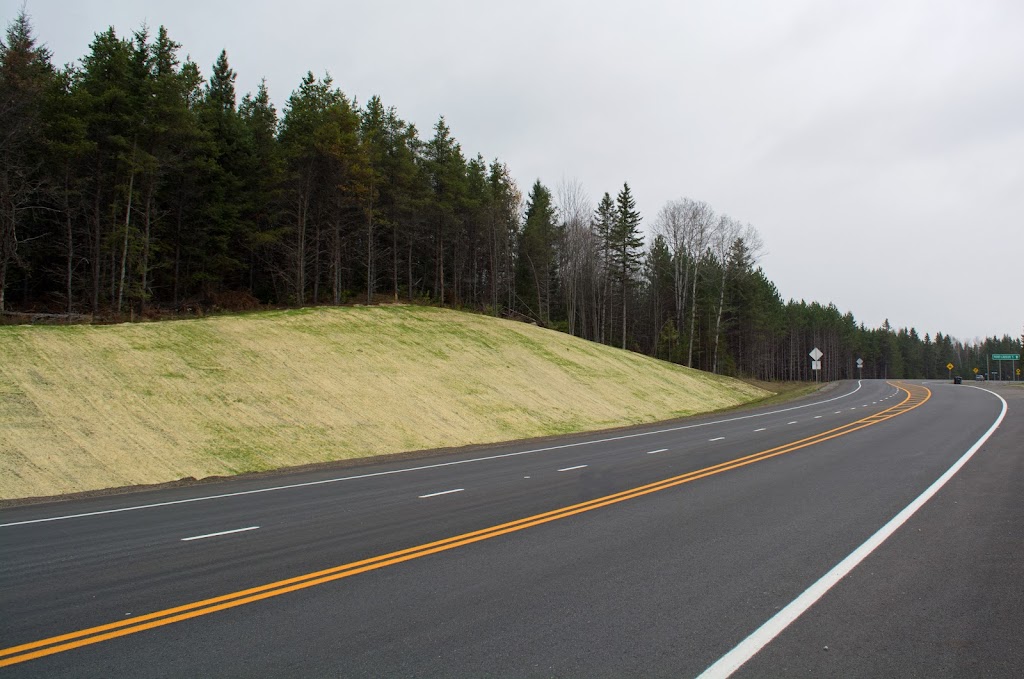 Excavation Civil-DB | Case postale 15, Val-des-monts, QC J8N 7X1, Canada | Phone: (819) 230-3417