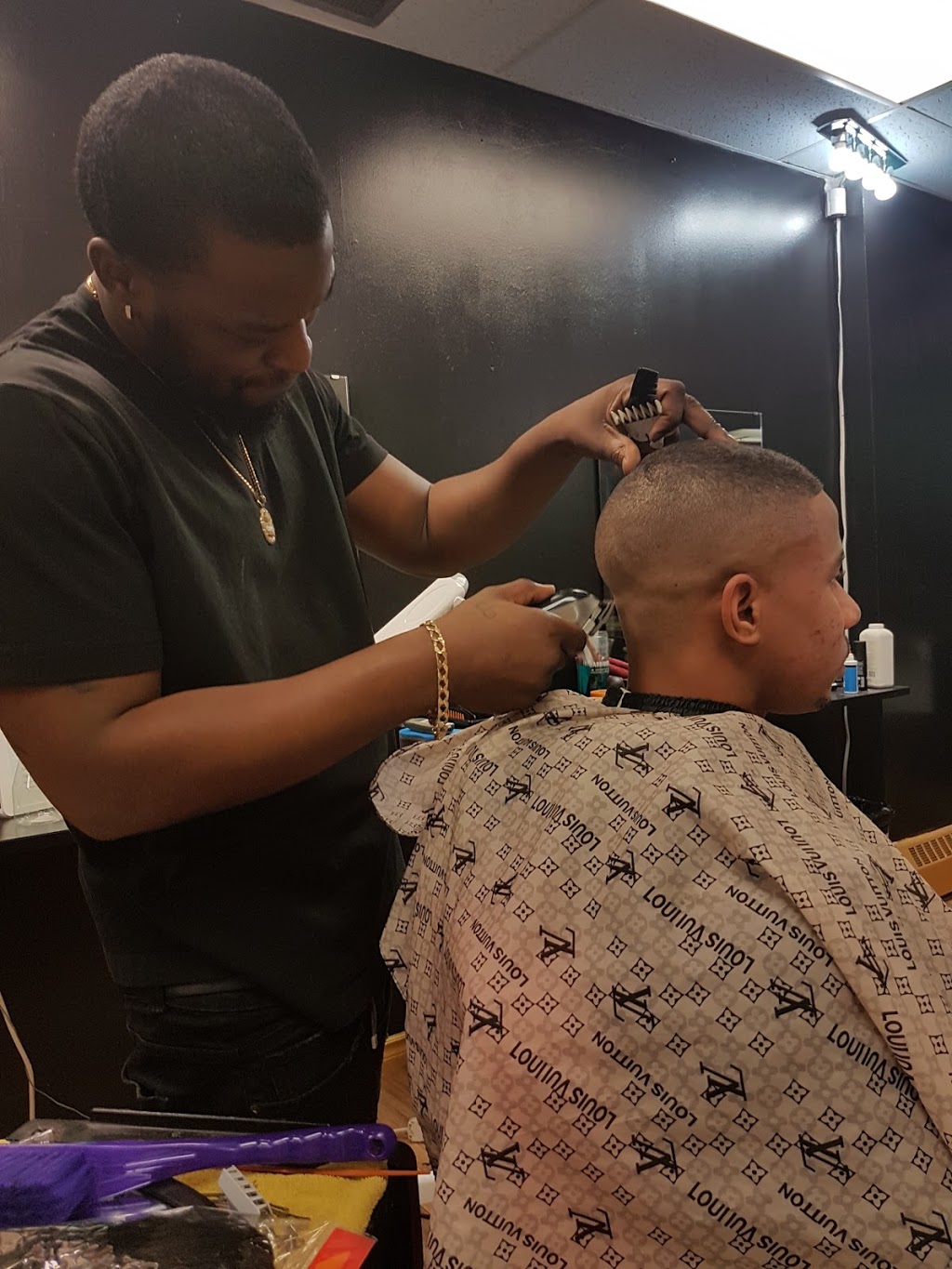 Legacy Barbershop & Salon | 8930 Jasper Ave, Edmonton, AB T5H 4E9, Canada | Phone: (587) 928-2840