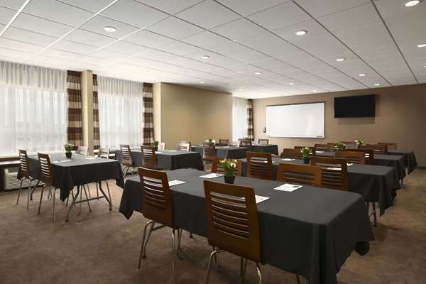 Microtel Inn & Suites by Wyndham Weyburn | 88 Grace St, Weyburn, SK S4H 3N9, Canada | Phone: (306) 842-5700
