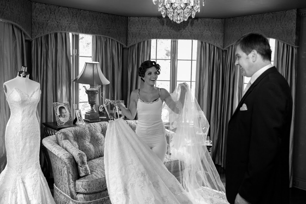 ANDREASPHOTO / Journalistic Wedding Photographer | 494 Black St, Fergus, ON N1M 0A2, Canada | Phone: (647) 807-2947