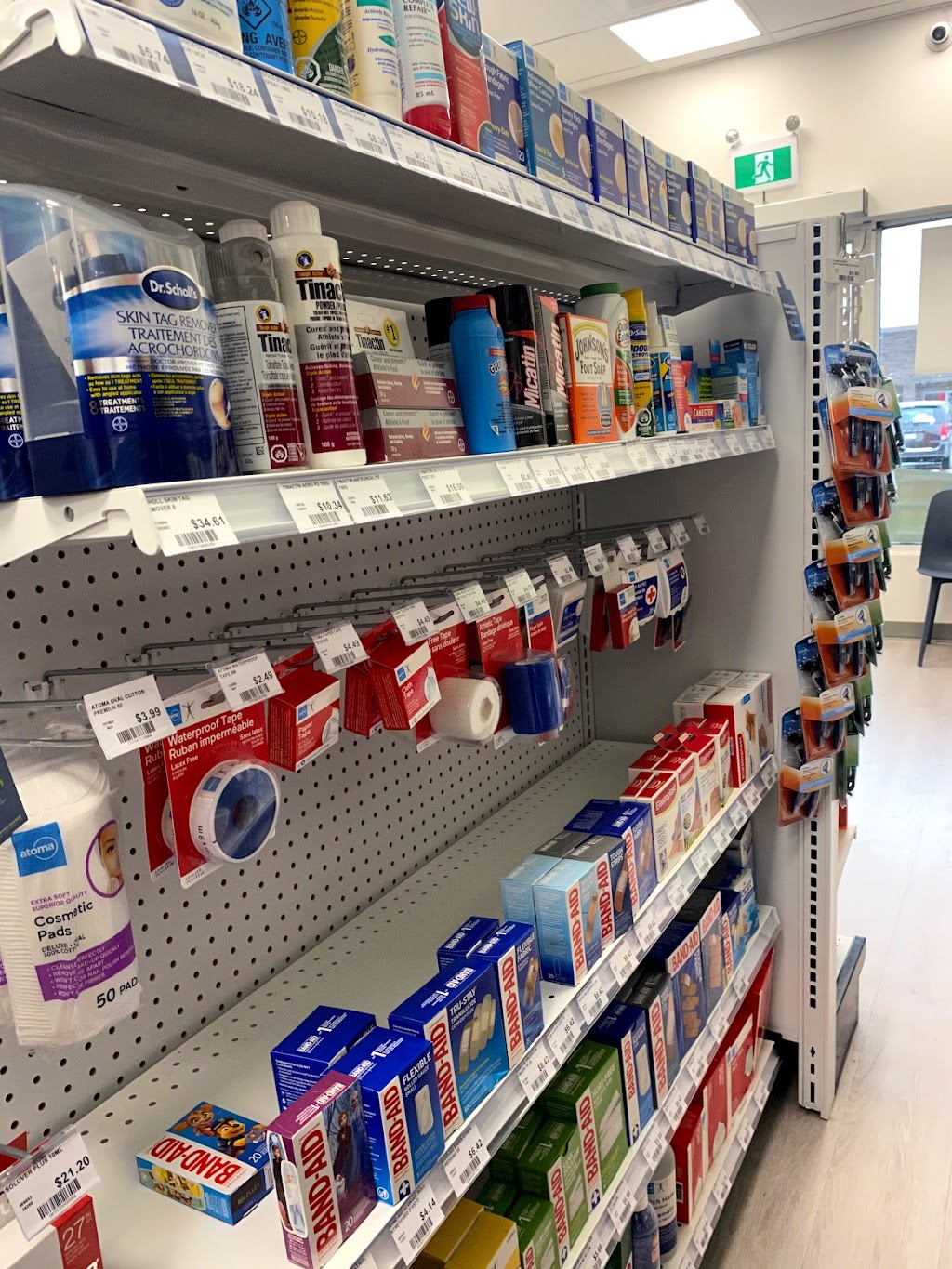 Circle K | 1919 Sirocco Dr SW, Calgary, AB T3H 2Y3, Canada | Phone: (403) 246-2878