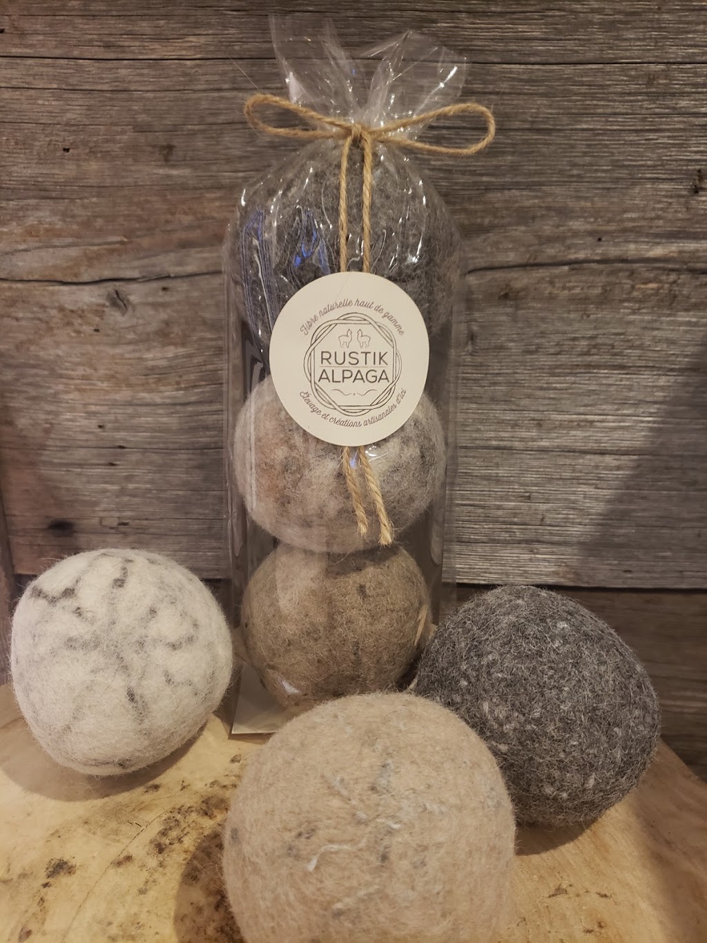 Rustik Alpaga | 446 Chemin Cyrille Beaudry, Saint-Paul, QC J0K 3E0, Canada | Phone: (450) 591-5591