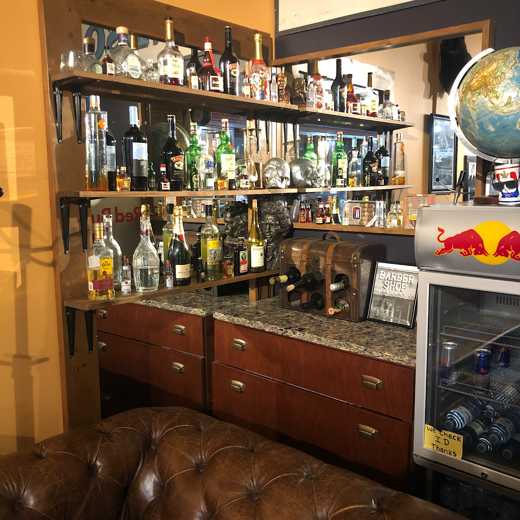The Urban Shave | 305 10 St NW #102, Calgary, AB T2N 1V5, Canada | Phone: (403) 367-7157