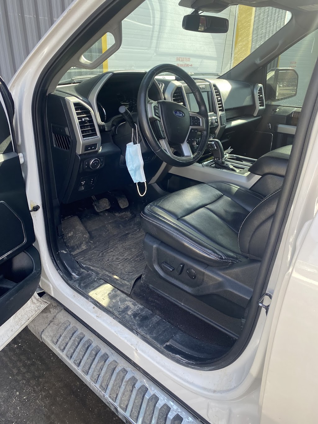 Singh Flat tire repair | 99 Finegan Cir, Brampton, ON L7A 0B7, Canada | Phone: (647) 323-3539
