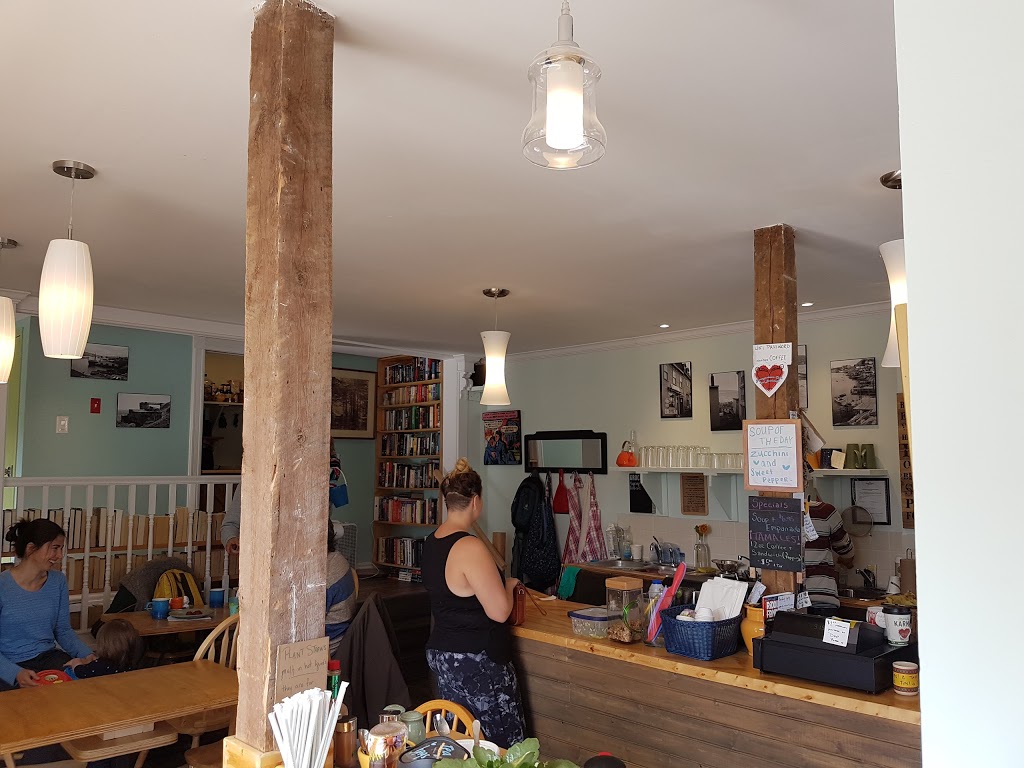 Georgestown Cafe and Bookshelf | cafe | 73 Hayward Ave, St. Johns, NL A1C 3W8, Canada | 7095797134 OR +1 709-579-7134