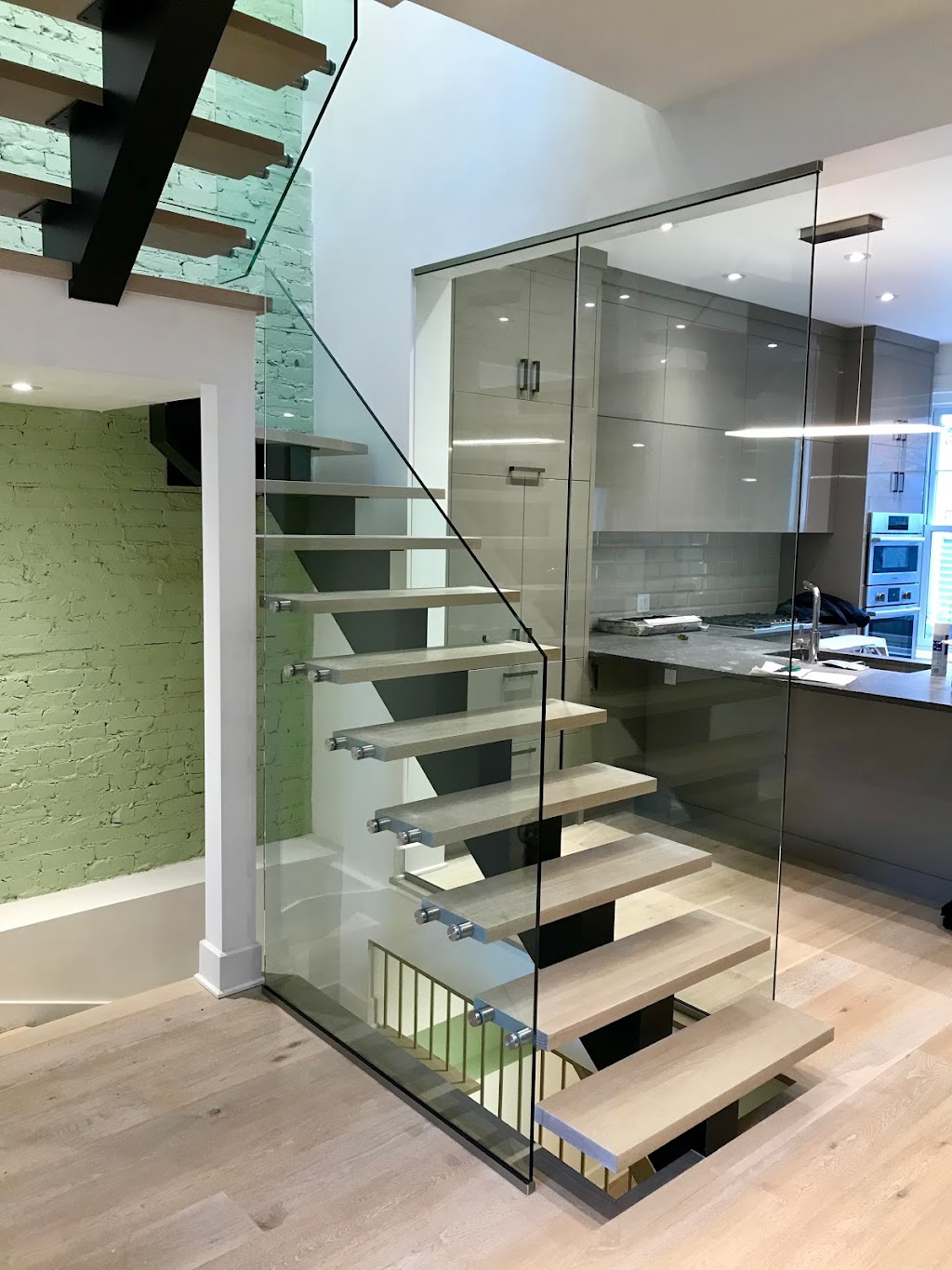 Vitrévolution Inc. | 399 Rue Cherrier, LÎle-Bizard, QC H9C 1E9, Canada | Phone: (514) 231-9001