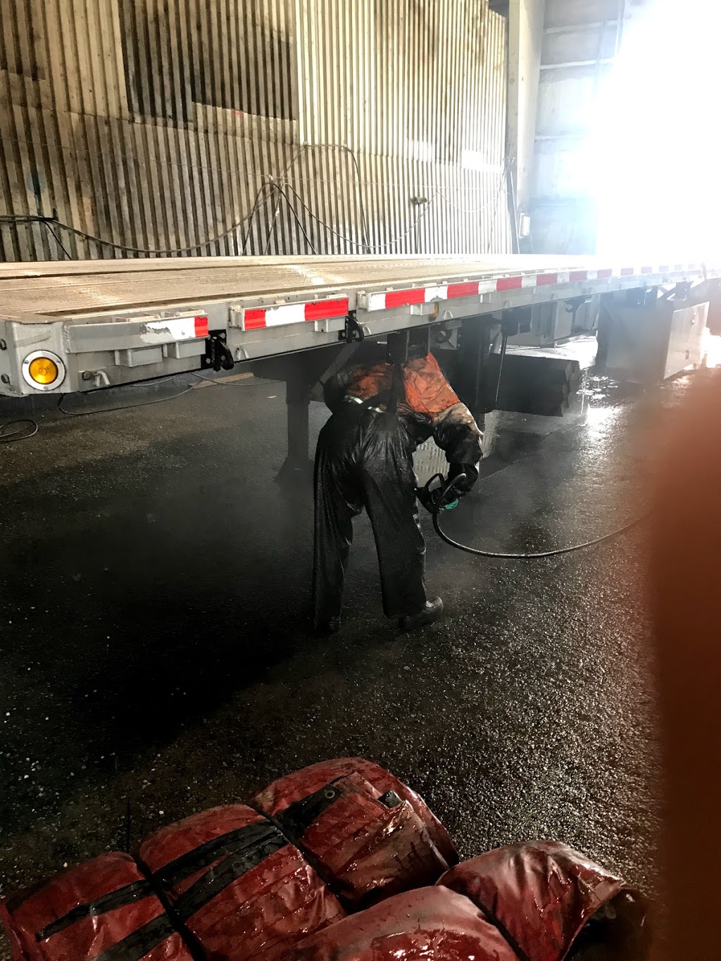 Eco Klean Truck Wash | 13175 115 Ave, Surrey, BC V3R 2V8, Canada | Phone: (604) 727-3227