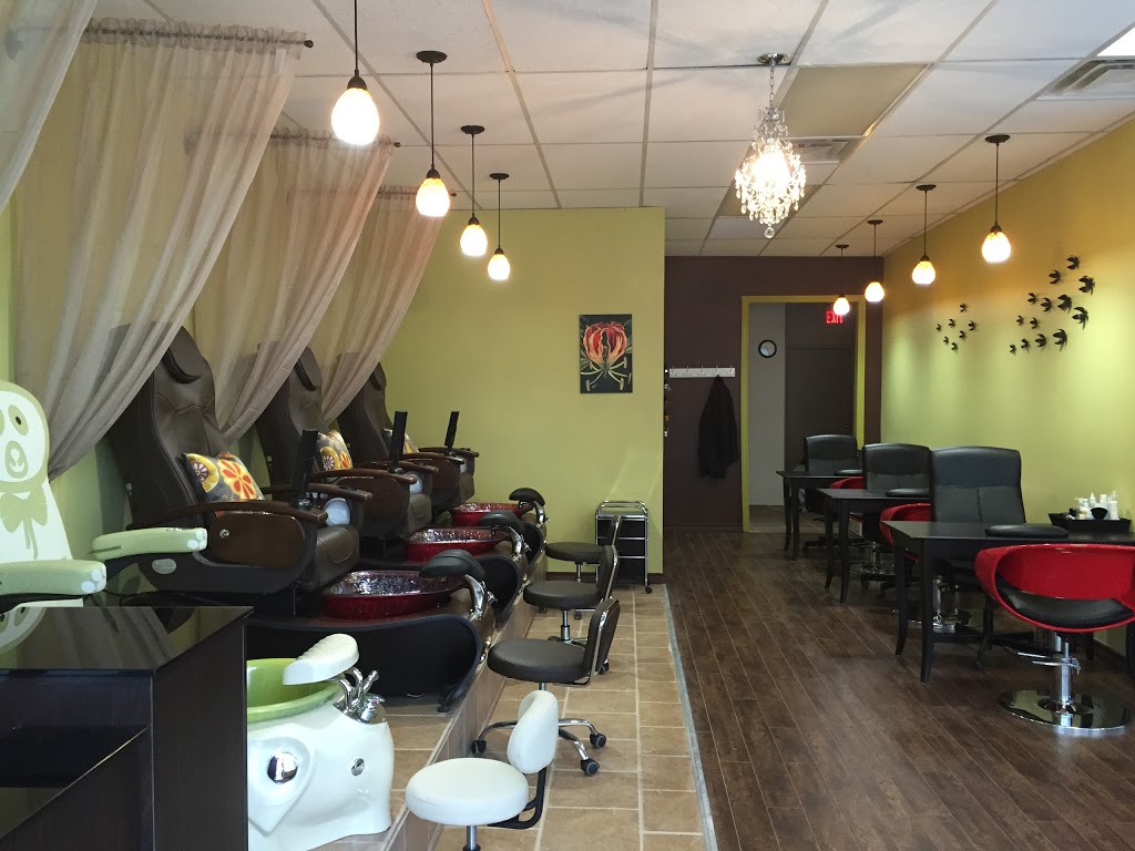 Flame Lily Nails & Spa | hair care | 157 King St W d, Cambridge, ON N3H 1B5, Canada | 5196509594 OR +1 519-650-9594