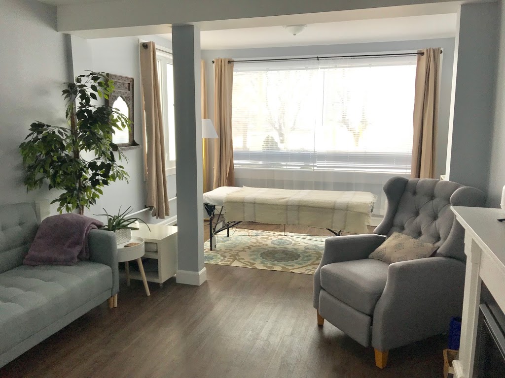 Lakeside Inn Massage Therapy | 86 Creighton St S, Orillia, ON L3V 1B2, Canada | Phone: (705) 325-2514