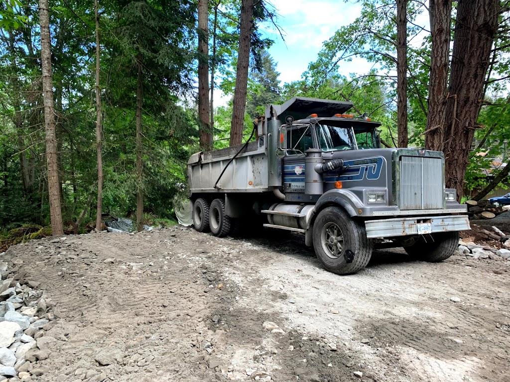 Amuir Excavating | 377 Berry Point Rd, Gabriola, BC V0R 1X1, Canada | Phone: (250) 327-9574