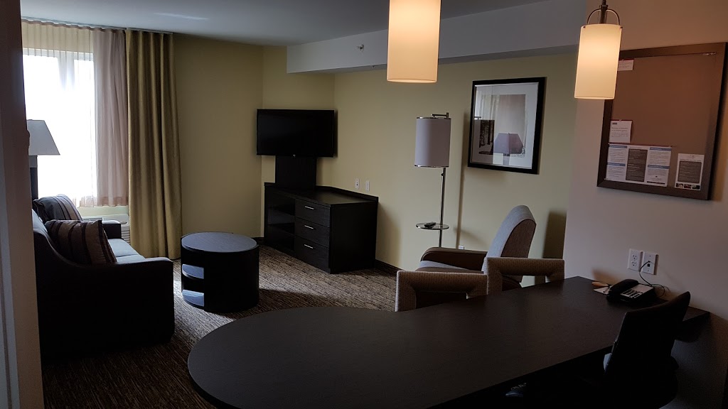 Park Inn by Radisson, Calgary Airport North, AB | 27 Freeport Cres NE, Calgary, AB T3J 0T4, Canada | Phone: (403) 455-3774