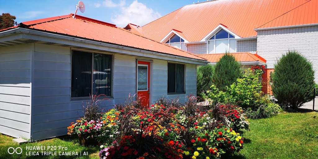 Golden Beach Resort | 7100 Northumberland County Rd 18, Roseneath, ON K0K 2X0, Canada | Phone: (905) 342-5366
