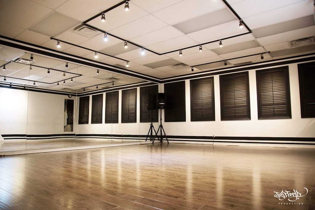 Just Feel It Toronto | 10 Milner Ave, Scarborough, ON M1S 3P8, Canada | Phone: (647) 975-0999