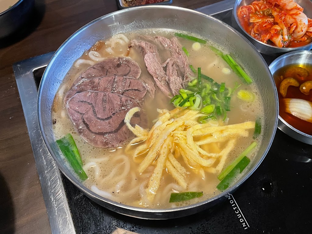 Hanbo Korean Noodle | 4340 Macleod Trail SW, Calgary, AB T2G 0A4, Canada | Phone: (403) 214-1576