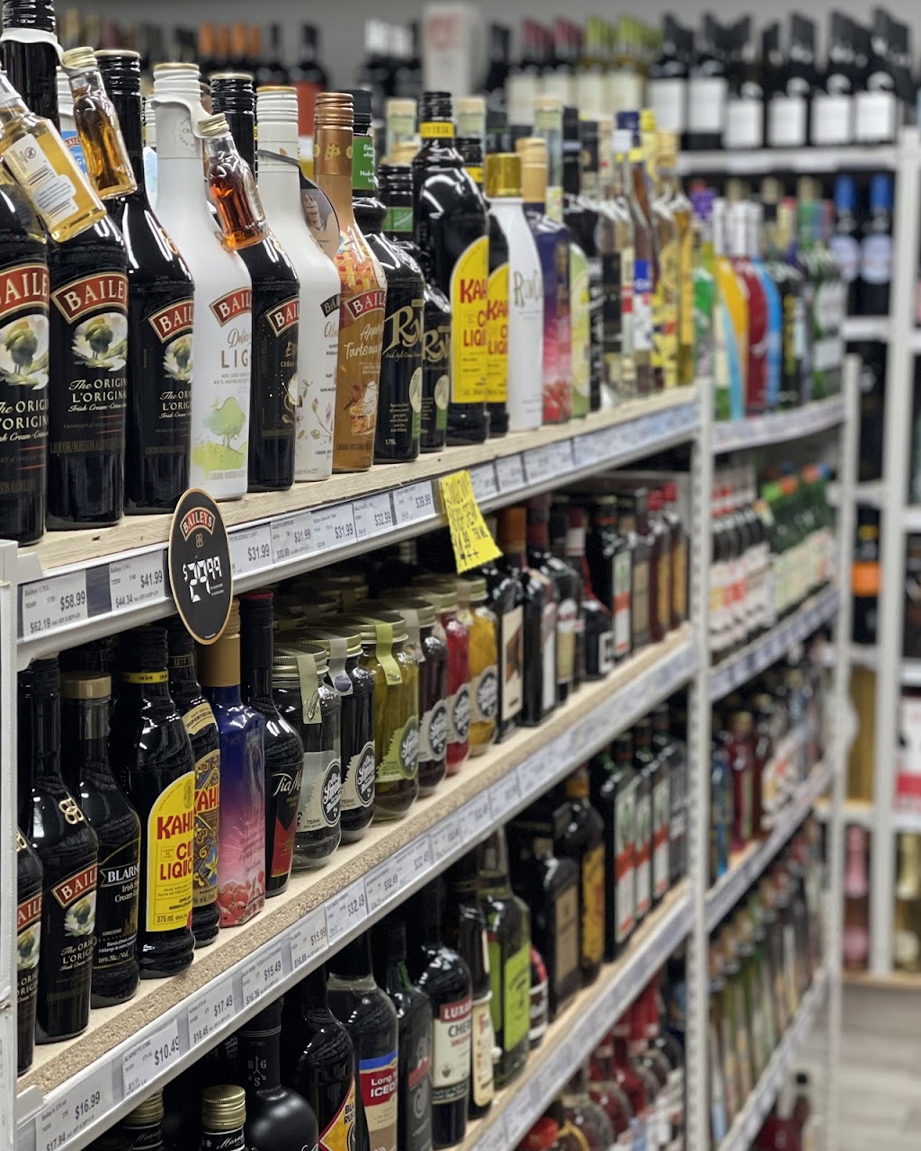 127 ST LIQUOR | 12617 121 Ave NW, Edmonton, AB T5L 4T6, Canada | Phone: (587) 490-8877
