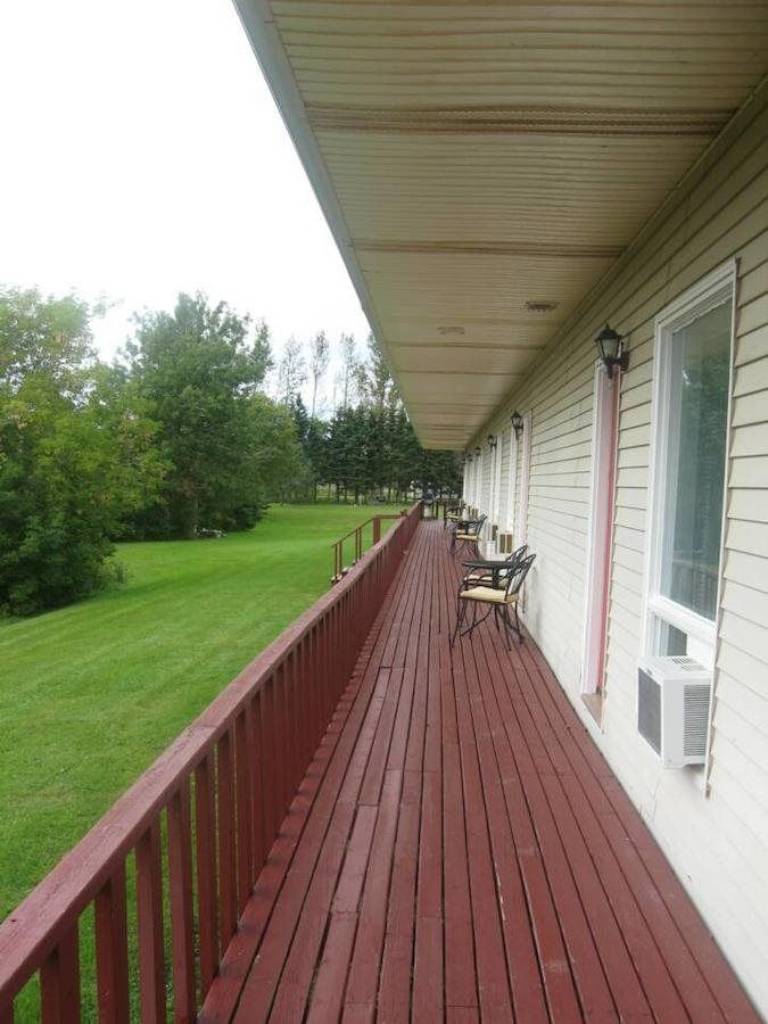 Summerside Motel & Cottages | 500 Read Dr, Summerside, PE C1N 5A9, Canada | Phone: (902) 436-3865