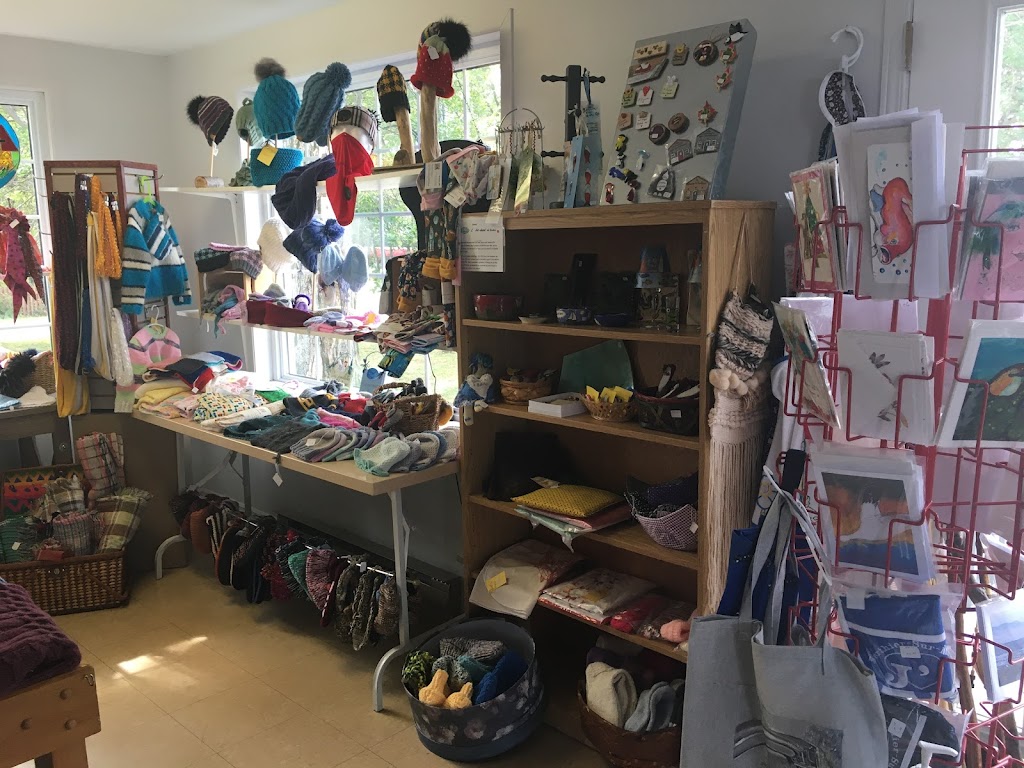 Boutique du Havre | 101 Rue de la Marina, Berthier-sur-Mer, QC G0R 1E0, Canada | Phone: (418) 259-1291