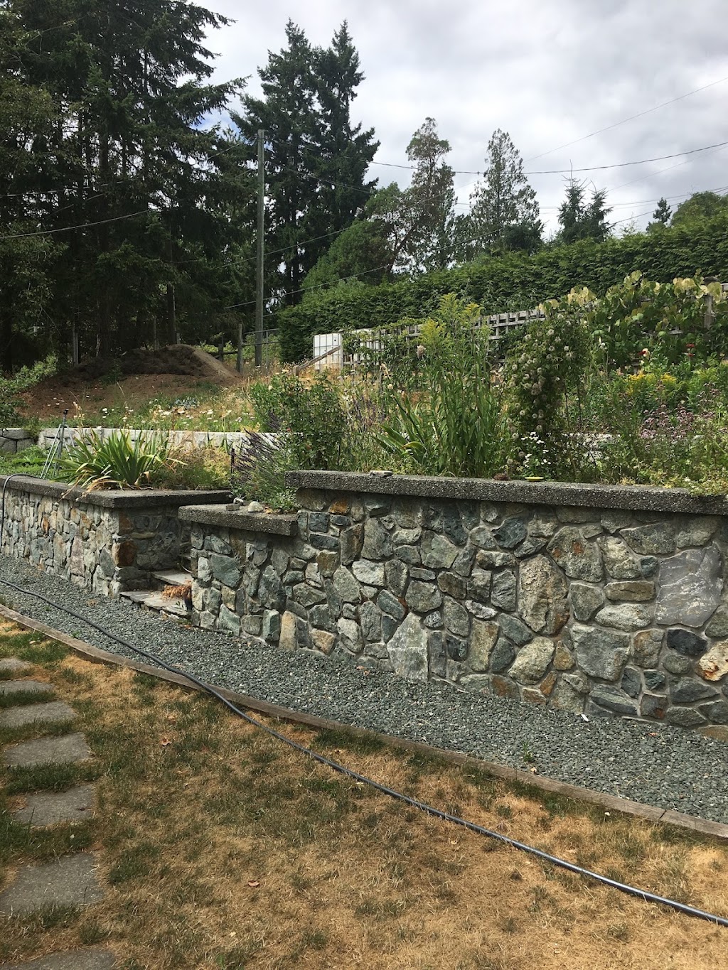 A Cut Above Landscaping | 6715 Somenos Rd, Duncan, BC V9L 5Z3, Canada | Phone: (250) 746-9744