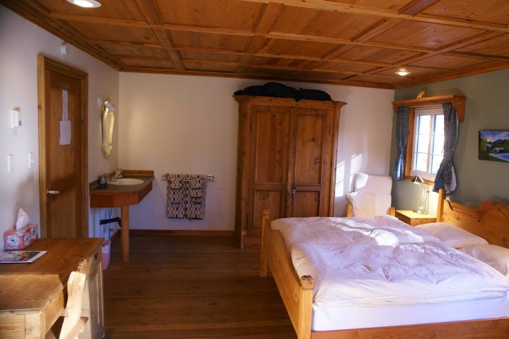 Alpenglow Bed and Breakfast | 3 Alpenglow Ct, Kimberley, BC V1A 3E3, Canada | Phone: (250) 427-0273