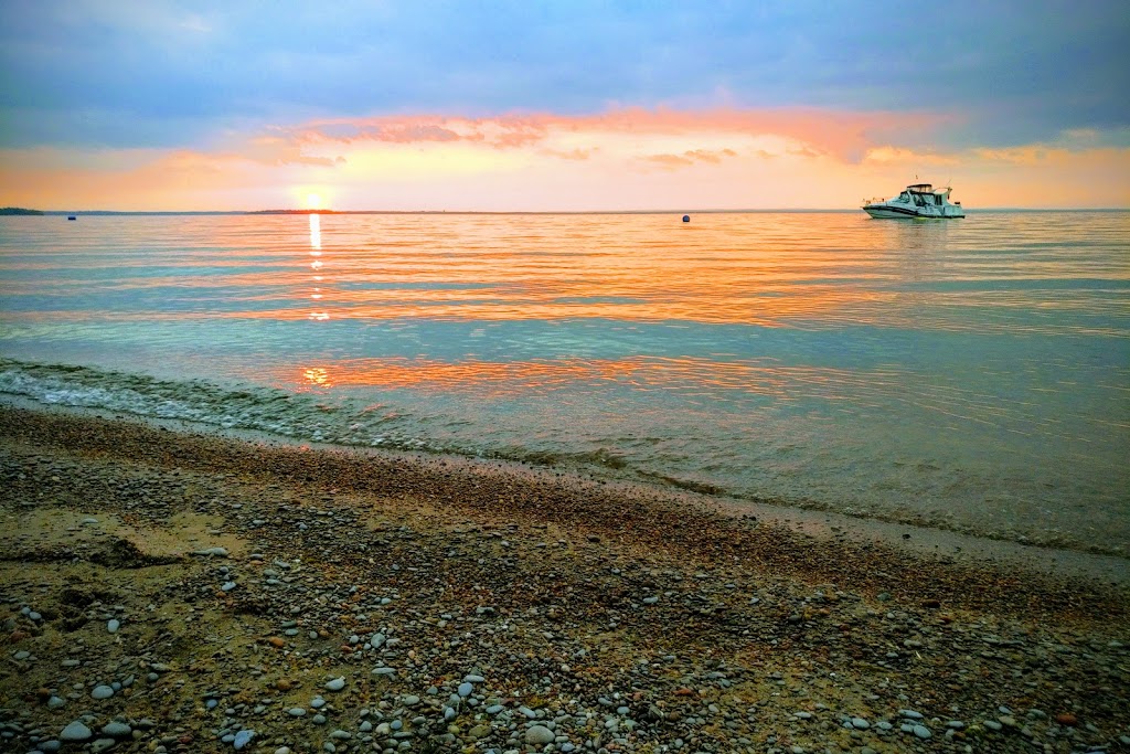 Willow Beach Park | 1506 Metro Rd N, Willow Beach, ON L0E 1S0, Canada | Phone: (905) 476-4301