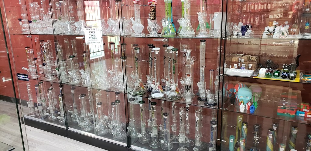 The Joint Head Shop and Vape Shop | 1165 Henderson Hwy, Winnipeg, MB R2G 1L5, Canada | Phone: (204) 615-8725